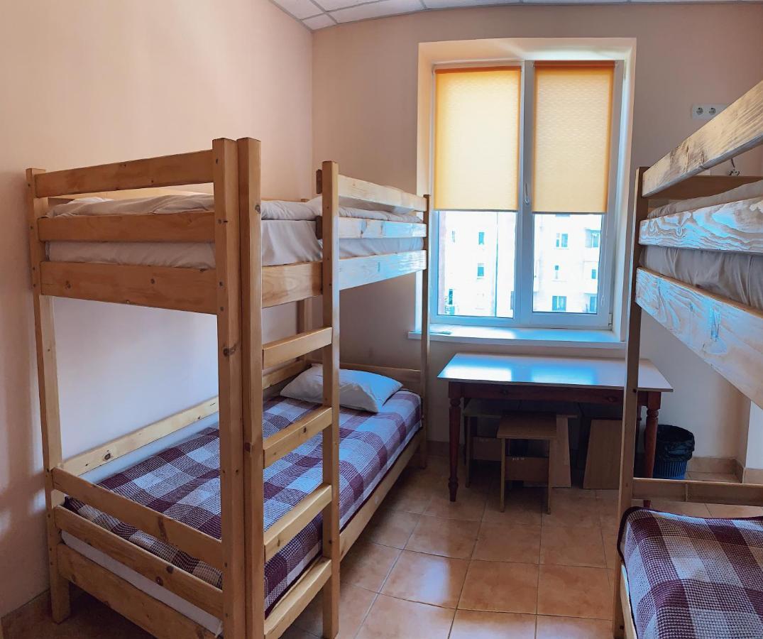 У Поттера Hostel Тернопил Екстериор снимка