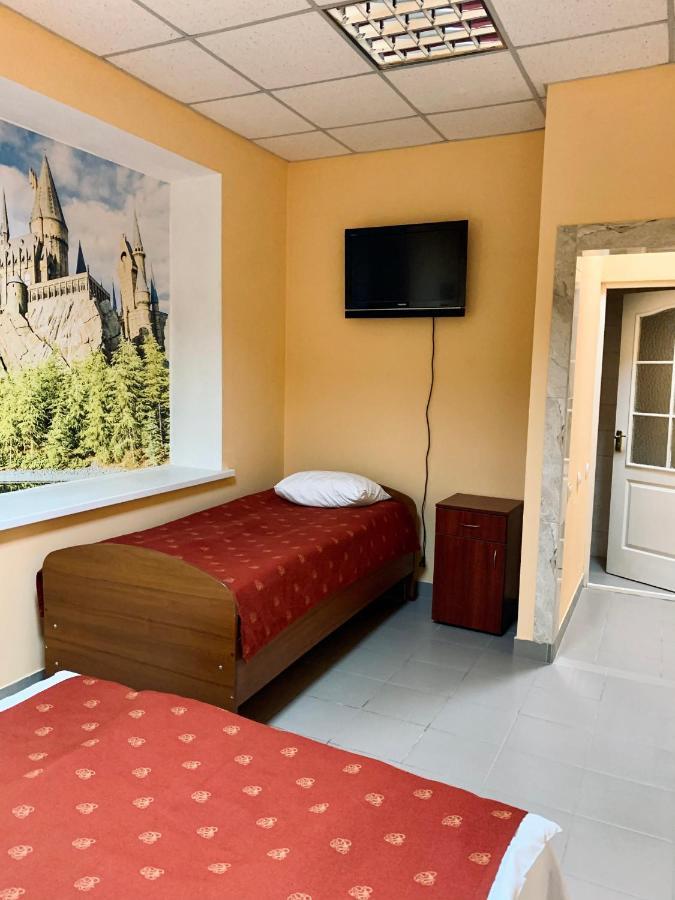 У Поттера Hostel Тернопил Екстериор снимка